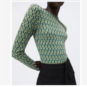 Zara Green Patterned Long Sleeve Top